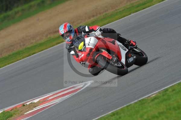 Motorcycle action photographs;Ty croes;anglesey;anglesey photographs;event digital images;eventdigitalimages;no limits trackday;peter wileman photography;trac mon;trackday;trackday digital images;trackday photos