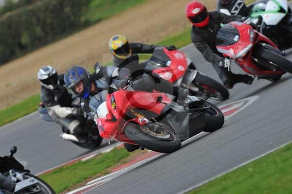 Motorcycle action photographs;Ty croes;anglesey;anglesey photographs;event digital images;eventdigitalimages;no limits trackday;peter wileman photography;trac mon;trackday;trackday digital images;trackday photos