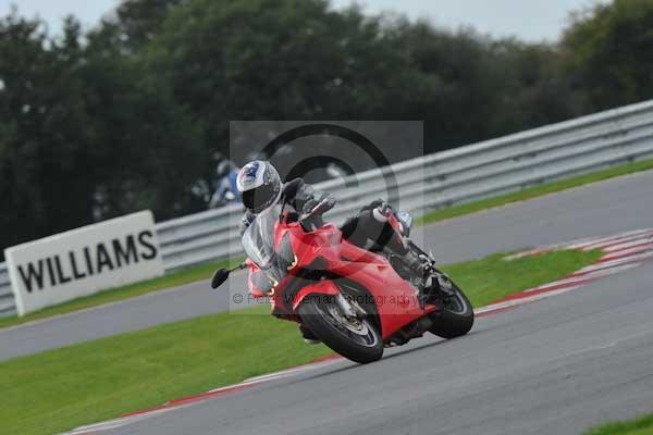 Motorcycle action photographs;Ty croes;anglesey;anglesey photographs;event digital images;eventdigitalimages;no limits trackday;peter wileman photography;trac mon;trackday;trackday digital images;trackday photos