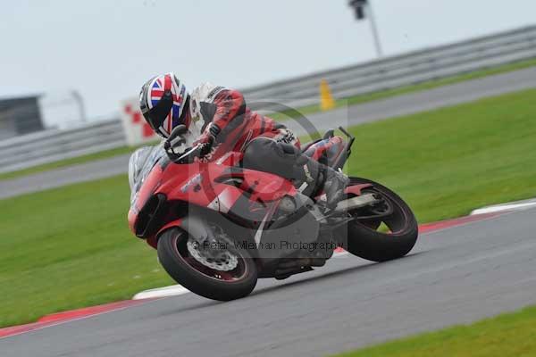 Motorcycle action photographs;Ty croes;anglesey;anglesey photographs;event digital images;eventdigitalimages;no limits trackday;peter wileman photography;trac mon;trackday;trackday digital images;trackday photos