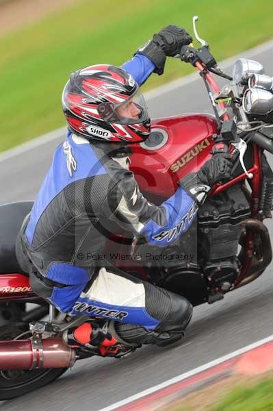 Motorcycle action photographs;Ty croes;anglesey;anglesey photographs;event digital images;eventdigitalimages;no limits trackday;peter wileman photography;trac mon;trackday;trackday digital images;trackday photos