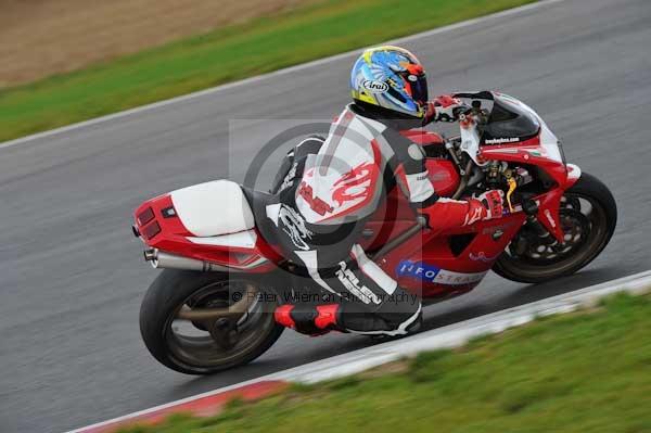 Motorcycle action photographs;Ty croes;anglesey;anglesey photographs;event digital images;eventdigitalimages;no limits trackday;peter wileman photography;trac mon;trackday;trackday digital images;trackday photos