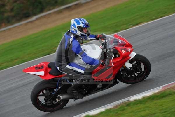 Motorcycle action photographs;Ty croes;anglesey;anglesey photographs;event digital images;eventdigitalimages;no limits trackday;peter wileman photography;trac mon;trackday;trackday digital images;trackday photos