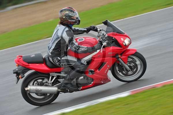 Motorcycle action photographs;Ty croes;anglesey;anglesey photographs;event digital images;eventdigitalimages;no limits trackday;peter wileman photography;trac mon;trackday;trackday digital images;trackday photos