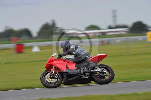 Motorcycle action photographs;Ty croes;anglesey;anglesey photographs;event digital images;eventdigitalimages;no limits trackday;peter wileman photography;trac mon;trackday;trackday digital images;trackday photos