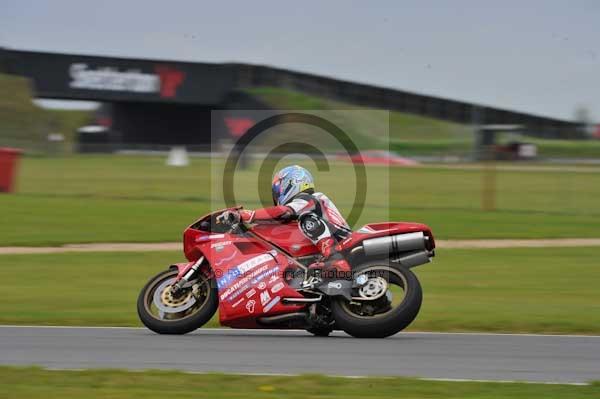 Motorcycle action photographs;Ty croes;anglesey;anglesey photographs;event digital images;eventdigitalimages;no limits trackday;peter wileman photography;trac mon;trackday;trackday digital images;trackday photos