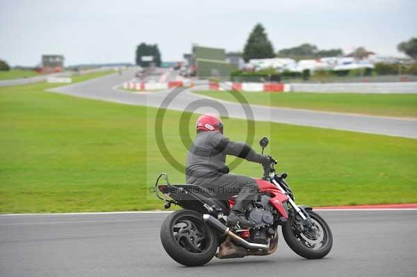 Motorcycle action photographs;Ty croes;anglesey;anglesey photographs;event digital images;eventdigitalimages;no limits trackday;peter wileman photography;trac mon;trackday;trackday digital images;trackday photos