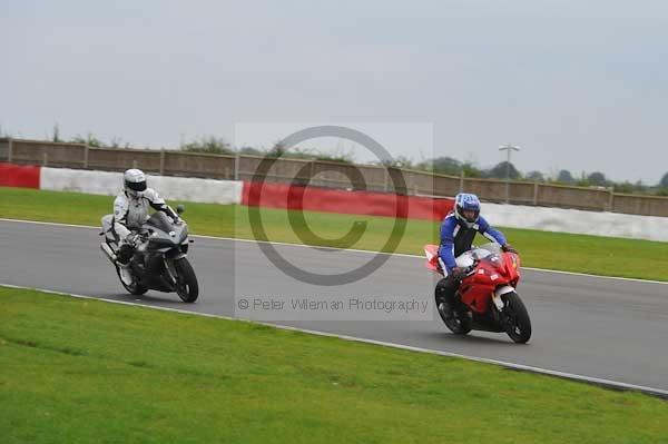 Motorcycle action photographs;Ty croes;anglesey;anglesey photographs;event digital images;eventdigitalimages;no limits trackday;peter wileman photography;trac mon;trackday;trackday digital images;trackday photos