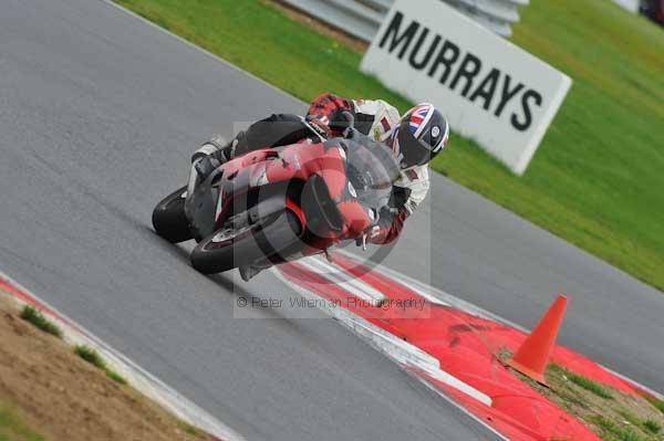 Motorcycle action photographs;Ty croes;anglesey;anglesey photographs;event digital images;eventdigitalimages;no limits trackday;peter wileman photography;trac mon;trackday;trackday digital images;trackday photos