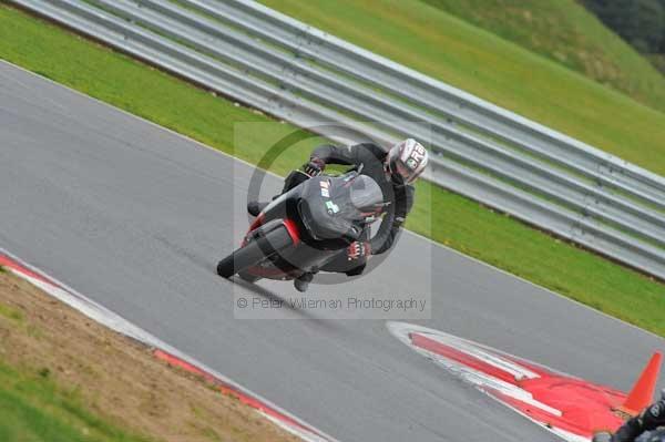 Motorcycle action photographs;Ty croes;anglesey;anglesey photographs;event digital images;eventdigitalimages;no limits trackday;peter wileman photography;trac mon;trackday;trackday digital images;trackday photos