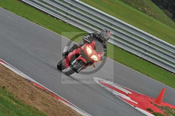 Motorcycle action photographs;Ty croes;anglesey;anglesey photographs;event digital images;eventdigitalimages;no limits trackday;peter wileman photography;trac mon;trackday;trackday digital images;trackday photos