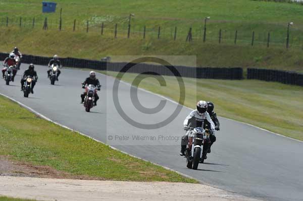 anglesey;brands hatch;cadwell park;croft;donington park;enduro digital images;event digital images;eventdigitalimages;mallory;no limits;oulton park;peter wileman photography;racing digital images;silverstone;snetterton;trackday digital images;trackday photos;vmcc banbury run;welsh 2 day enduro