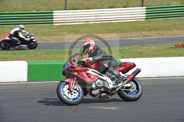 anglesey;brands hatch;cadwell park;croft;digital images;donington park;enduro;enduro digital images;event;event digital images;eventdigitalimages;mallory park;no limits;oulton park;peter wileman photography;racing;racing digital images;silverstone;snetterton;trackday;trackday digital images;trackday photos;vintage;vmcc banbury run;welsh 2 day enduro