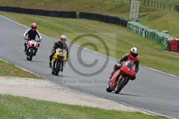 anglesey;brands hatch;cadwell park;croft;donington park;enduro digital images;event digital images;eventdigitalimages;mallory park;no limits;oulton park;peter wileman photography;racing digital images;silverstone;snetterton;trackday digital images;trackday photos;vmcc banbury run;welsh 2 day enduro