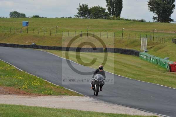 anglesey;brands hatch;cadwell park;croft;donington park;enduro digital images;event digital images;eventdigitalimages;mallory;no limits;oulton park;peter wileman photography;racing digital images;silverstone;snetterton;trackday digital images;trackday photos;vmcc banbury run