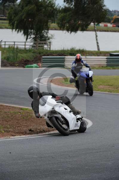 anglesey;brands hatch;cadwell park;croft;digital images;donington park;enduro;enduro digital images;event;event digital images;eventdigitalimages;mallory park;no limits;oulton park;peter wileman photography;racing;racing digital images;silverstone;snetterton;trackday;trackday digital images;trackday photos;vintage;vmcc banbury run;welsh 2 day enduro