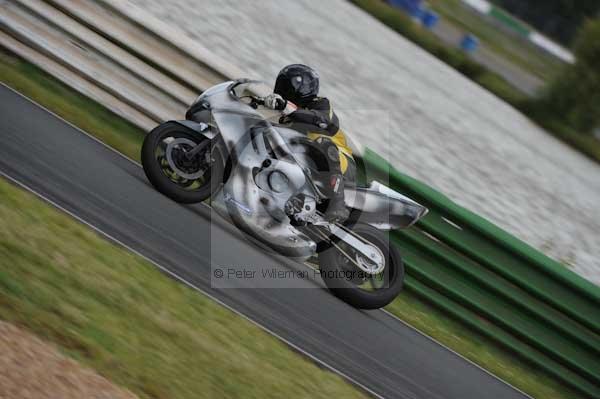 anglesey;brands hatch;cadwell park;croft;digital images;donington park;enduro;enduro digital images;event;event digital images;eventdigitalimages;mallory park;no limits;oulton park;peter wileman photography;racing;racing digital images;silverstone;snetterton;trackday;trackday digital images;trackday photos;vintage;vmcc banbury run;welsh 2 day enduro