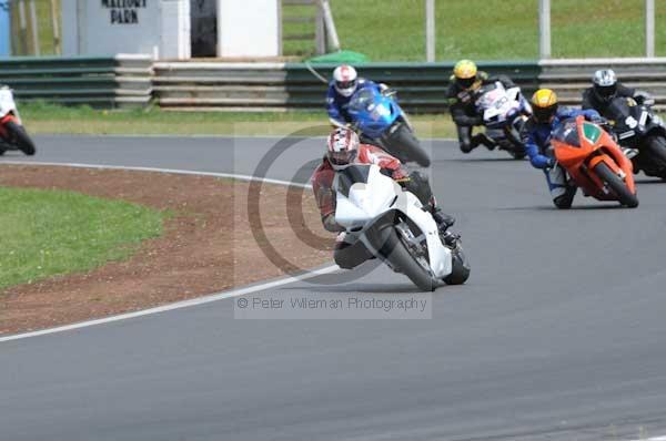 enduro digital images, endurodigitalimages, event digital images, eventdigitalimages, no limits, peter wileman photography, racing digital images, trackday digital images, trackday photos, vmcc banbury run