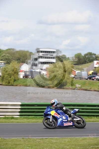 enduro digital images, endurodigitalimages, event digital images, eventdigitalimages, no limits, peter wileman photography, racing digital images, trackday digital images, trackday photos, vmcc banbury run