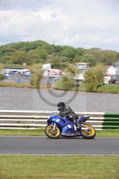 enduro digital images, endurodigitalimages, event digital images, eventdigitalimages, no limits, peter wileman photography, racing digital images, trackday digital images, trackday photos, vmcc banbury run