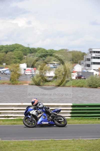 enduro digital images, endurodigitalimages, event digital images, eventdigitalimages, no limits, peter wileman photography, racing digital images, trackday digital images, trackday photos, vmcc banbury run