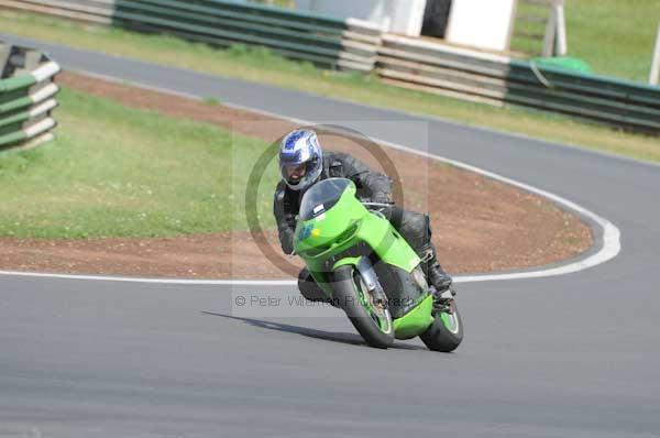 enduro digital images, endurodigitalimages, event digital images, eventdigitalimages, no limits, peter wileman photography, racing digital images, trackday digital images, trackday photos, vmcc banbury run