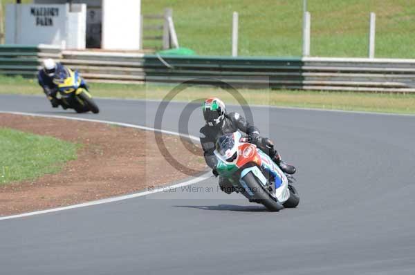 enduro digital images, endurodigitalimages, event digital images, eventdigitalimages, no limits, peter wileman photography, racing digital images, trackday digital images, trackday photos, vmcc banbury run