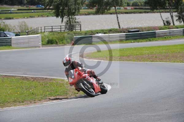 enduro digital images, endurodigitalimages, event digital images, eventdigitalimages, no limits, peter wileman photography, racing digital images, trackday digital images, trackday photos, vmcc banbury run