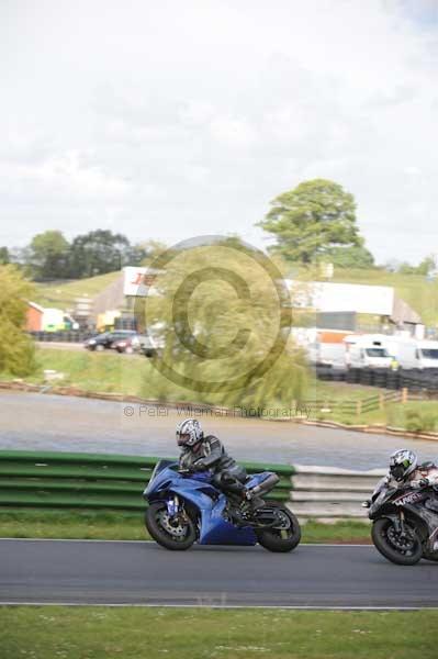 enduro digital images, endurodigitalimages, event digital images, eventdigitalimages, no limits, peter wileman photography, racing digital images, trackday digital images, trackday photos, vmcc banbury run