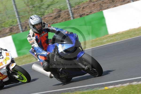 enduro digital images, endurodigitalimages, event digital images, eventdigitalimages, no limits, peter wileman photography, racing digital images, trackday digital images, trackday photos, vmcc banbury run