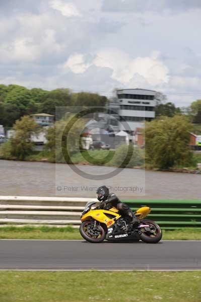 enduro digital images, endurodigitalimages, event digital images, eventdigitalimages, no limits, peter wileman photography, racing digital images, trackday digital images, trackday photos, vmcc banbury run