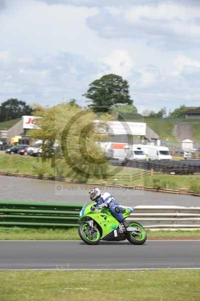 enduro digital images, endurodigitalimages, event digital images, eventdigitalimages, no limits, peter wileman photography, racing digital images, trackday digital images, trackday photos, vmcc banbury run