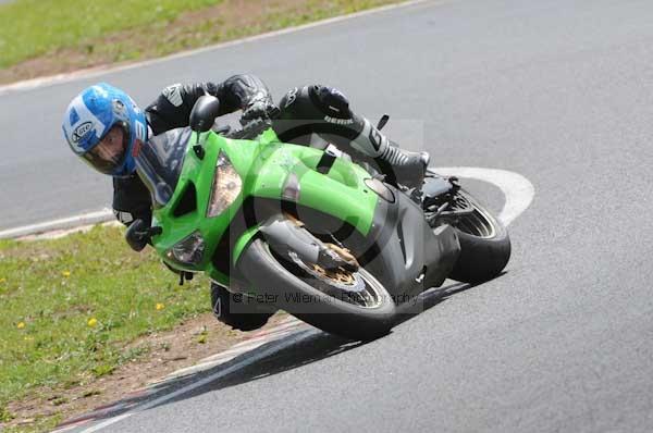 enduro digital images, endurodigitalimages, event digital images, eventdigitalimages, no limits, peter wileman photography, racing digital images, trackday digital images, trackday photos, vmcc banbury run