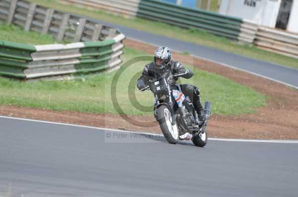 enduro digital images, endurodigitalimages, event digital images, eventdigitalimages, no limits, peter wileman photography, racing digital images, trackday digital images, trackday photos, vmcc banbury run