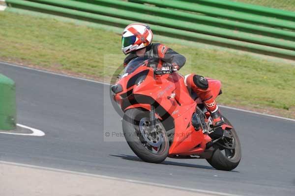 enduro digital images, endurodigitalimages, event digital images, eventdigitalimages, no limits, peter wileman photography, racing digital images, trackday digital images, trackday photos, vmcc banbury run