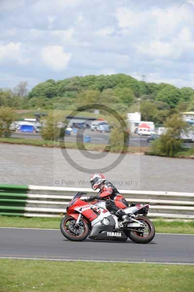 enduro digital images, endurodigitalimages, event digital images, eventdigitalimages, no limits, peter wileman photography, racing digital images, trackday digital images, trackday photos, vmcc banbury run