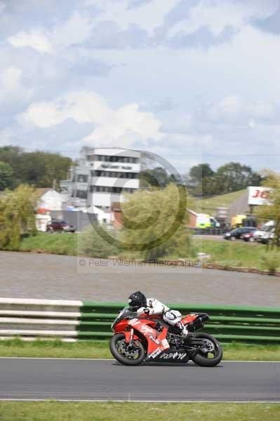 enduro digital images, endurodigitalimages, event digital images, eventdigitalimages, no limits, peter wileman photography, racing digital images, trackday digital images, trackday photos, vmcc banbury run