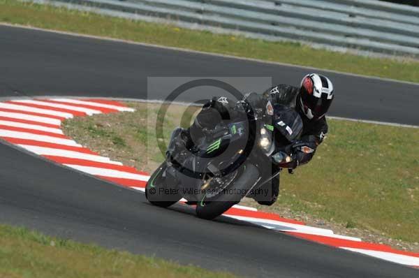 enduro digital images, endurodigitalimages, event digital images, eventdigitalimages, no limits, peter wileman photography, racing digital images, trackday digital images, trackday photos, vmcc banbury run