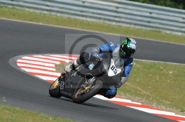 enduro digital images, endurodigitalimages, event digital images, eventdigitalimages, no limits, peter wileman photography, racing digital images, trackday digital images, trackday photos, vmcc banbury run