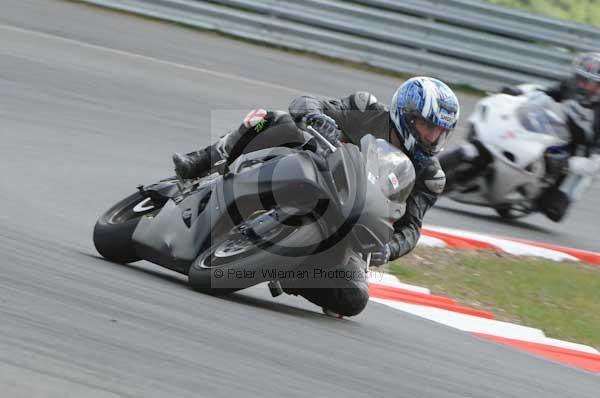 enduro digital images, endurodigitalimages, event digital images, eventdigitalimages, no limits, peter wileman photography, racing digital images, trackday digital images, trackday photos, vmcc banbury run