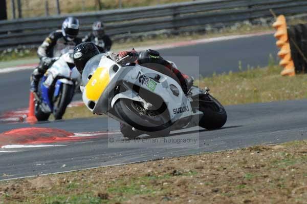 enduro digital images, endurodigitalimages, event digital images, eventdigitalimages, no limits, peter wileman photography, racing digital images, trackday digital images, trackday photos, vmcc banbury run