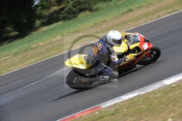 enduro digital images, endurodigitalimages, event digital images, eventdigitalimages, no limits, peter wileman photography, racing digital images, trackday digital images, trackday photos, vmcc banbury run