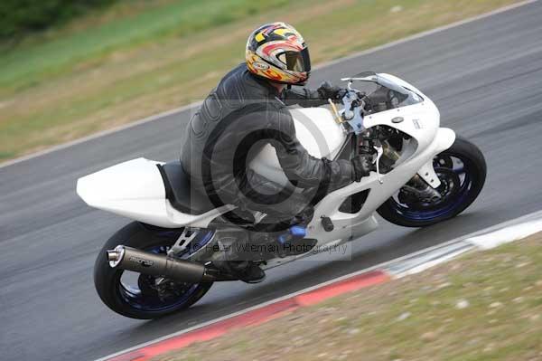 enduro digital images, endurodigitalimages, event digital images, eventdigitalimages, no limits, peter wileman photography, racing digital images, trackday digital images, trackday photos, vmcc banbury run