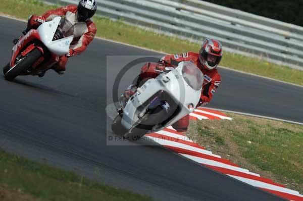 enduro digital images, endurodigitalimages, event digital images, eventdigitalimages, no limits, peter wileman photography, racing digital images, trackday digital images, trackday photos, vmcc banbury run