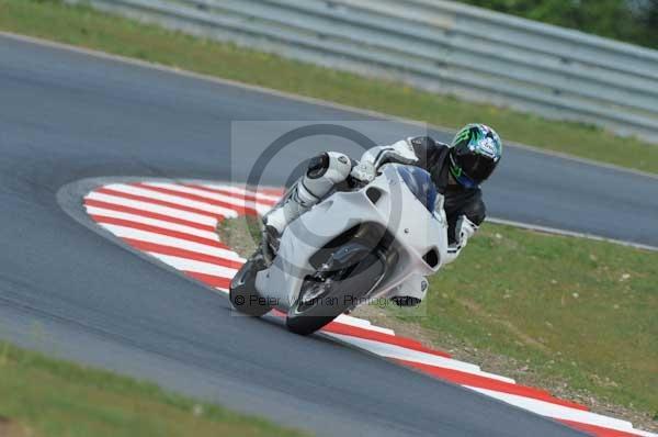 enduro digital images, endurodigitalimages, event digital images, eventdigitalimages, no limits, peter wileman photography, racing digital images, trackday digital images, trackday photos, vmcc banbury run