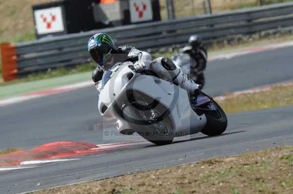 enduro digital images, endurodigitalimages, event digital images, eventdigitalimages, no limits, peter wileman photography, racing digital images, trackday digital images, trackday photos, vmcc banbury run