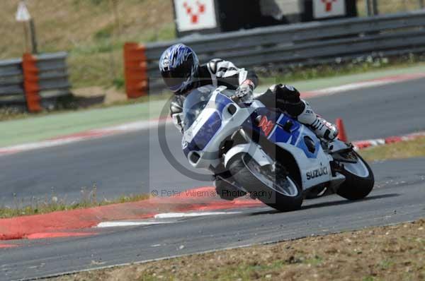 enduro digital images, endurodigitalimages, event digital images, eventdigitalimages, no limits, peter wileman photography, racing digital images, trackday digital images, trackday photos, vmcc banbury run