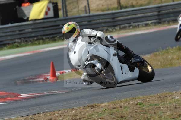 enduro digital images, endurodigitalimages, event digital images, eventdigitalimages, no limits, peter wileman photography, racing digital images, trackday digital images, trackday photos, vmcc banbury run