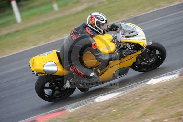 enduro digital images, endurodigitalimages, event digital images, eventdigitalimages, no limits, peter wileman photography, racing digital images, trackday digital images, trackday photos, vmcc banbury run