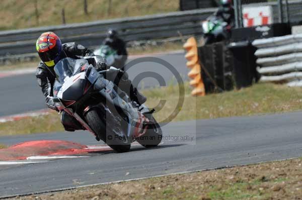 enduro digital images, endurodigitalimages, event digital images, eventdigitalimages, no limits, peter wileman photography, racing digital images, trackday digital images, trackday photos, vmcc banbury run